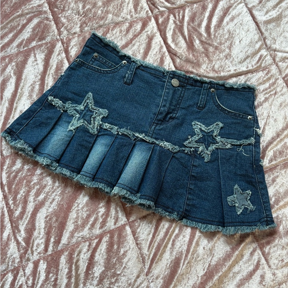 Urban Outfitters Low Rise Denim Star-Embellished Skirt